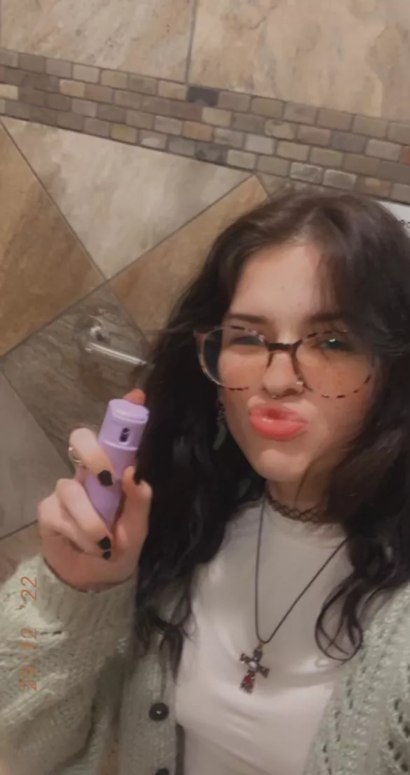 sub or else 😈😈