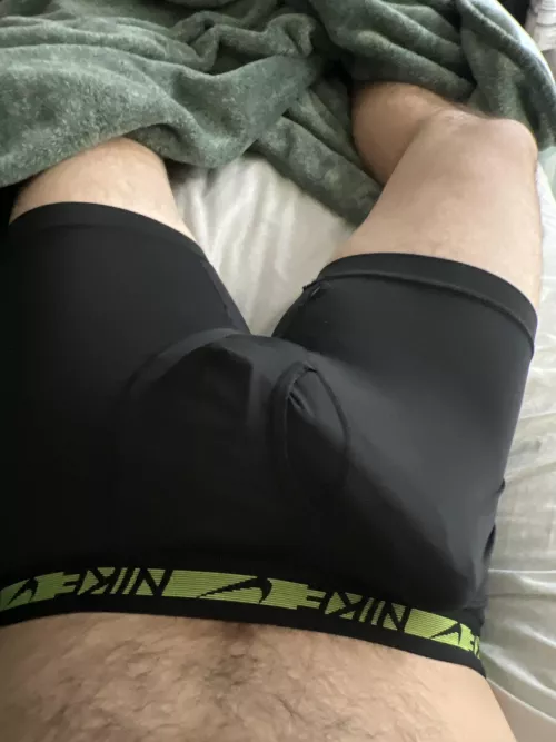 Such a good pair, too bad they’re starting to rip 😞