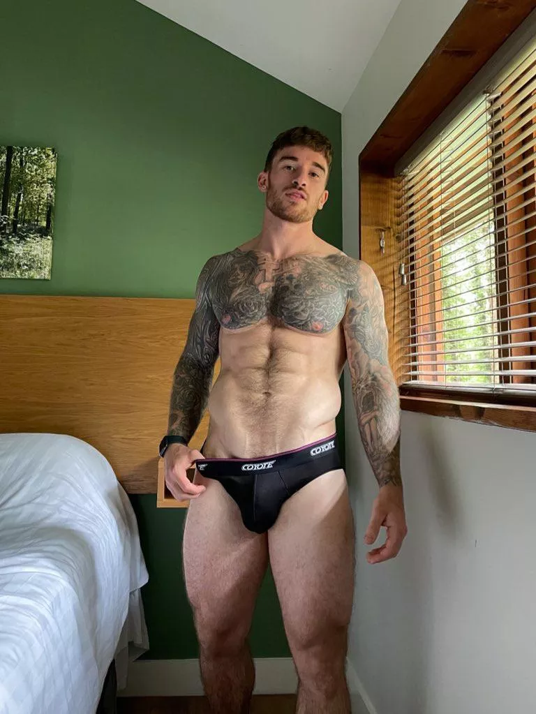 Testing out my new briefs 😮‍💨