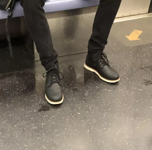 These boots look nice, does anyone know what brand it might be?