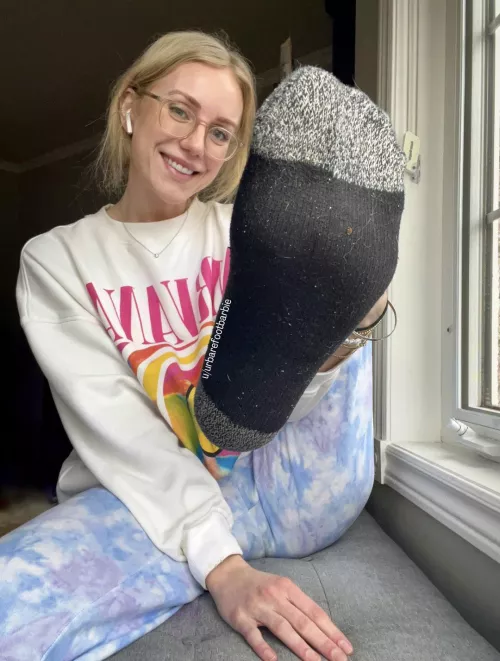 These cozy socks are getting smellyyyy 😈