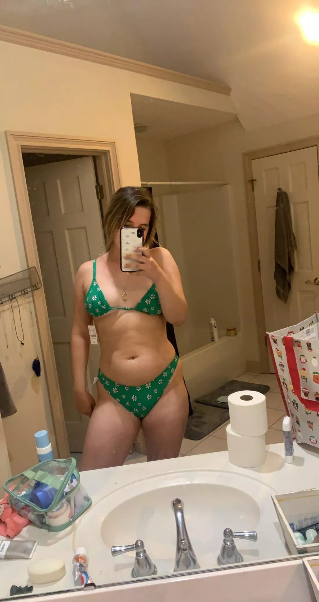 Which sub has their toys ready for me to watch?