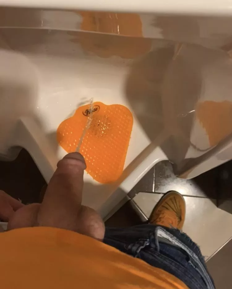 wish I was getting pissed on instead tbh 💦