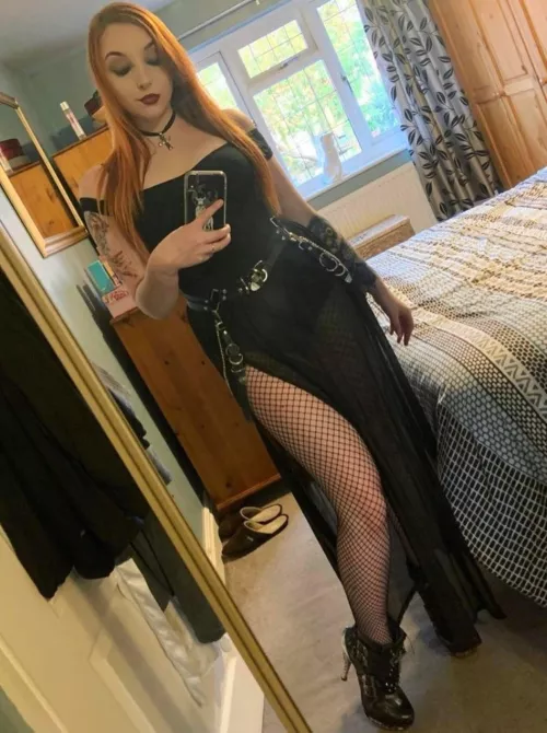 You want this [domme] to step on you? On your knees then!