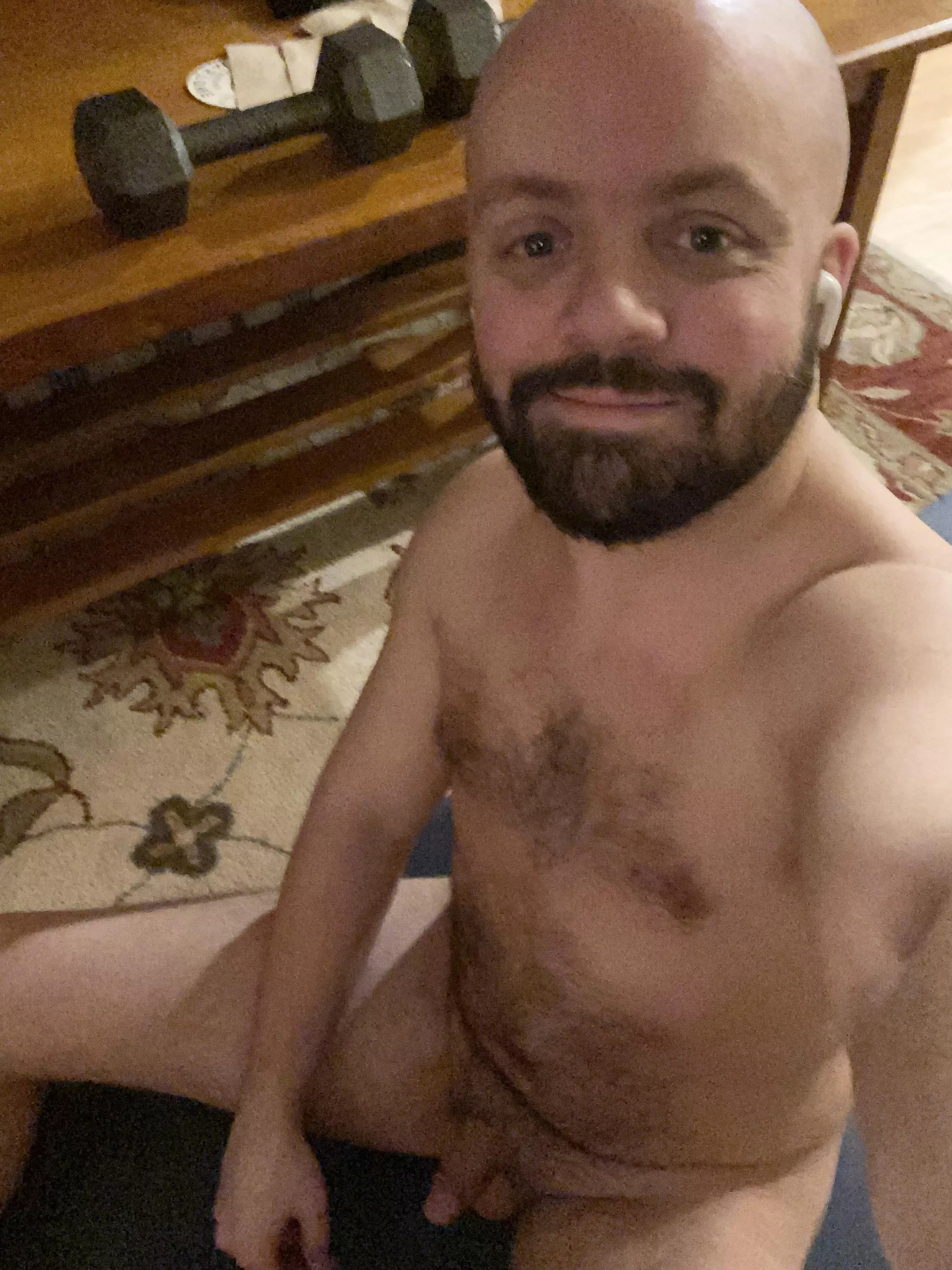 1st nude workout of the year. That time of year when I workout from home indoors.