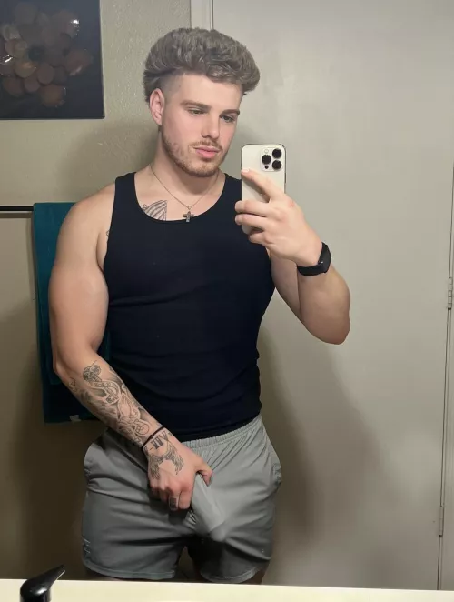 (21) I’m so ready to relax after my hard workout;)