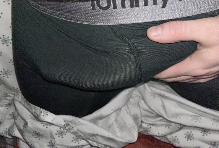 37M - straight and quite curious to try this. Chicago (west burbs)