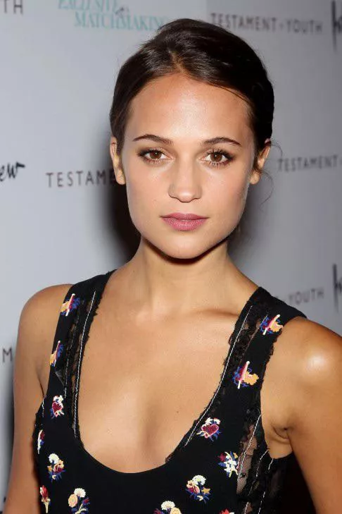 Alicia Vikander.