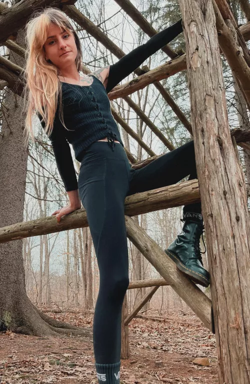 All black outfit to match my black leggings