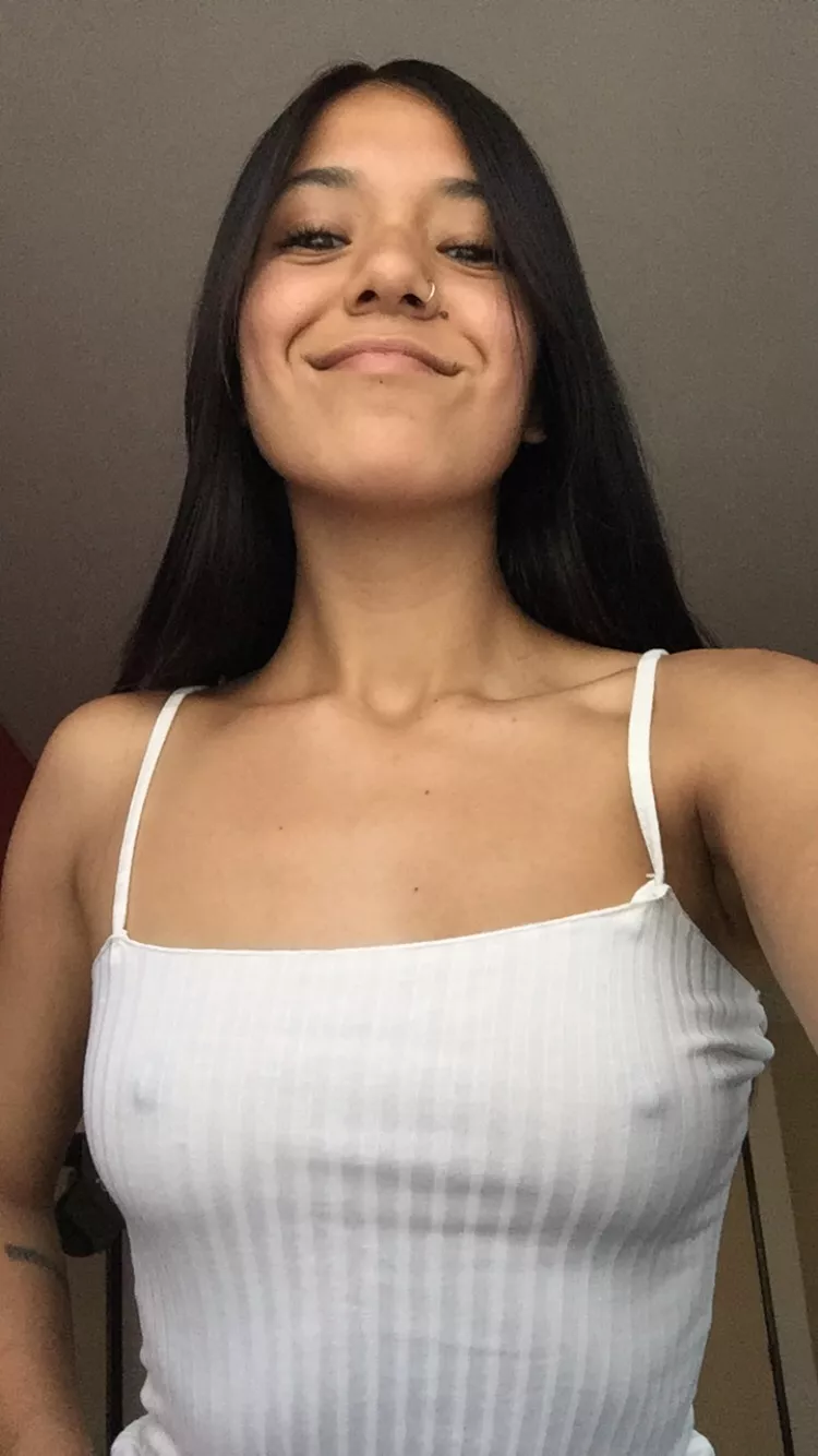 Any braless lovers out there today?