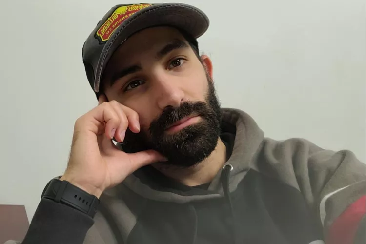 anyone out there wish there were someone waiting for you at home to give you a hug after work?