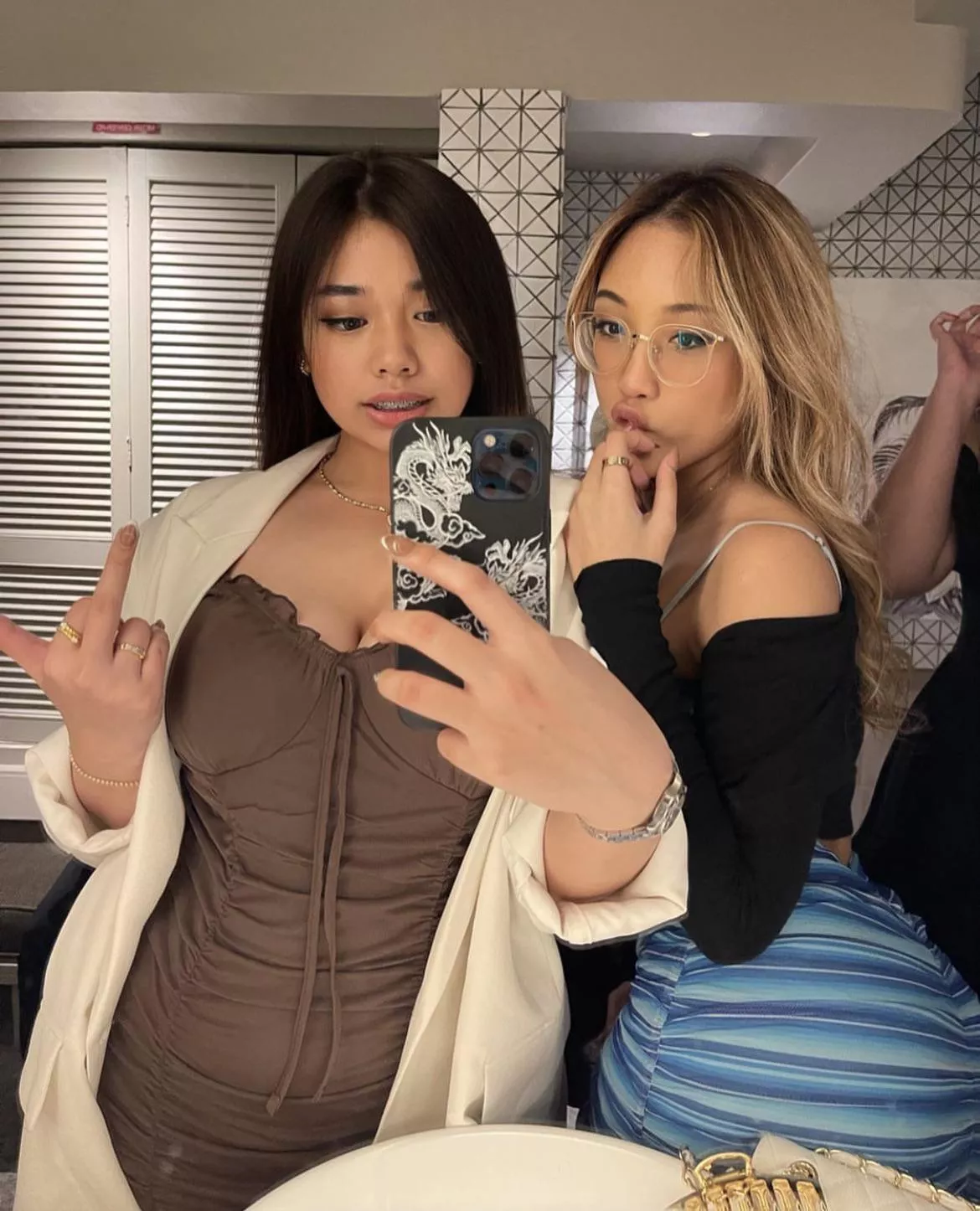 asian baddies 🥵 (left or right)