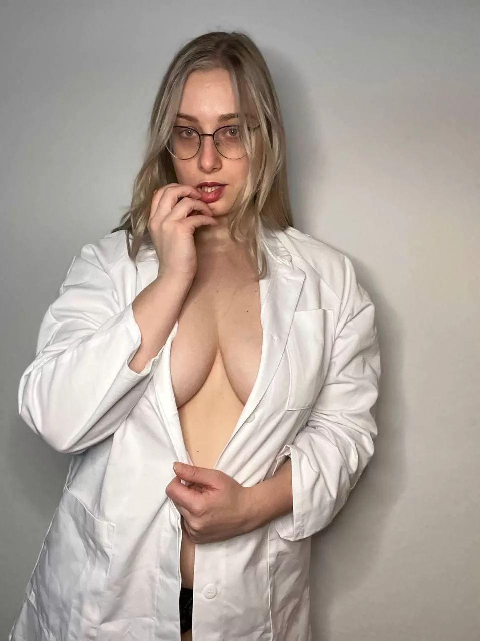 being a nurse I barely get any time to live out my naughty side…🥺