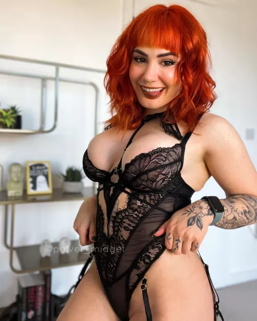 Goth but make it cute 😋🥰