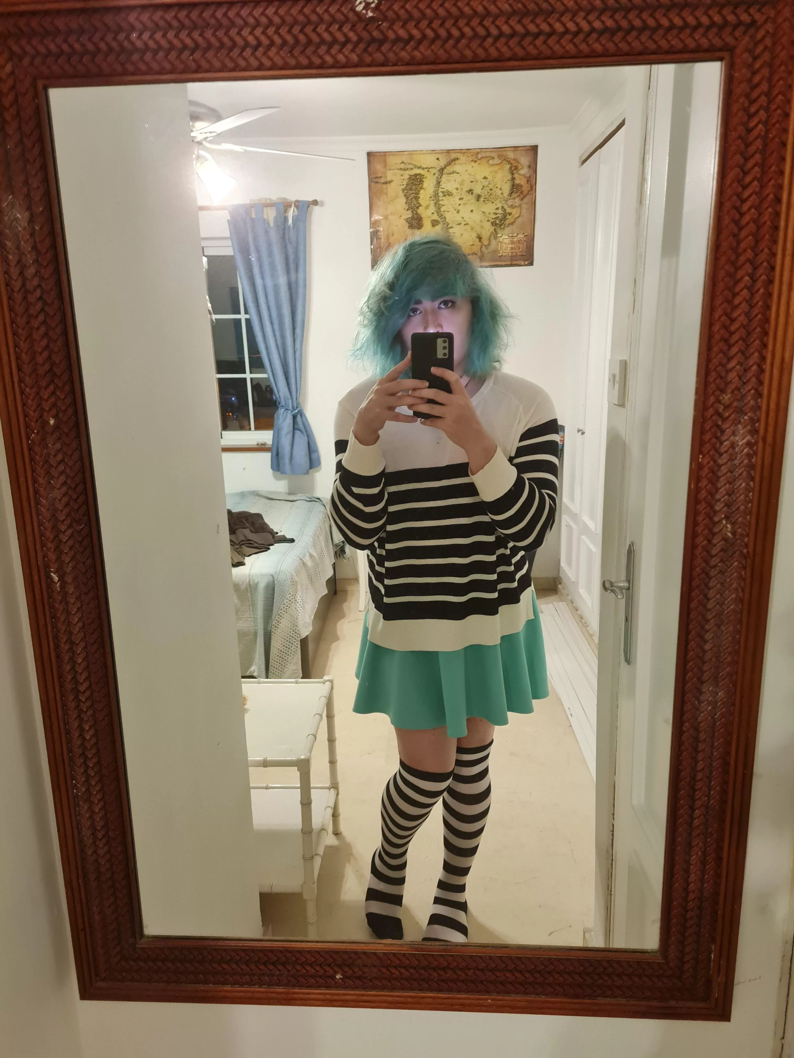 Hey everyone :3 What's your favourite song/artist? 🎶