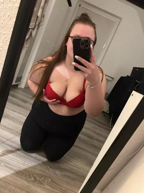 Hey YOU!!! Wanna fuck ?😏😜