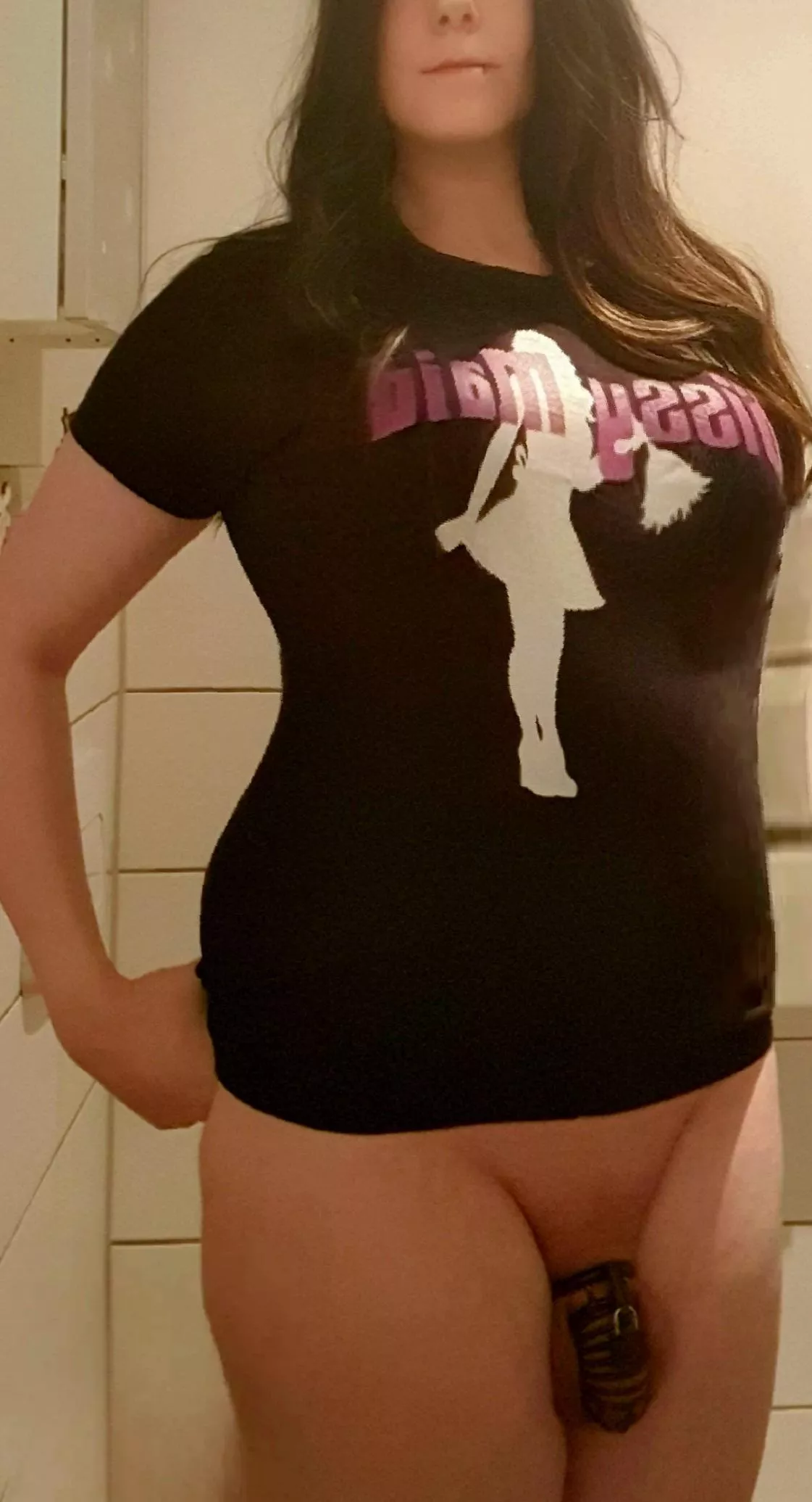 I am waiting in the bathroom for you 😘