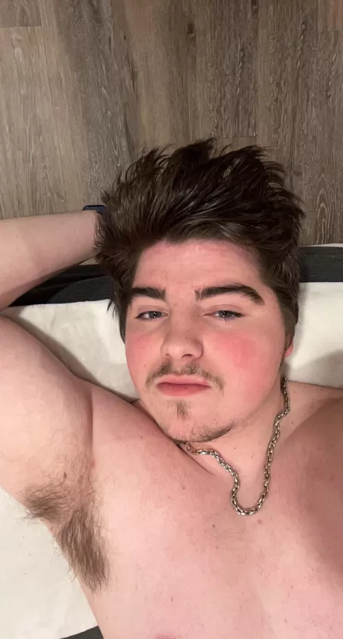 I need a face in my pits 😜