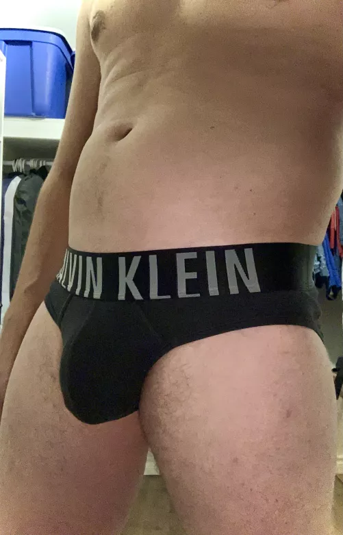 I really like this model of CK, Large, waistband very comfortable.