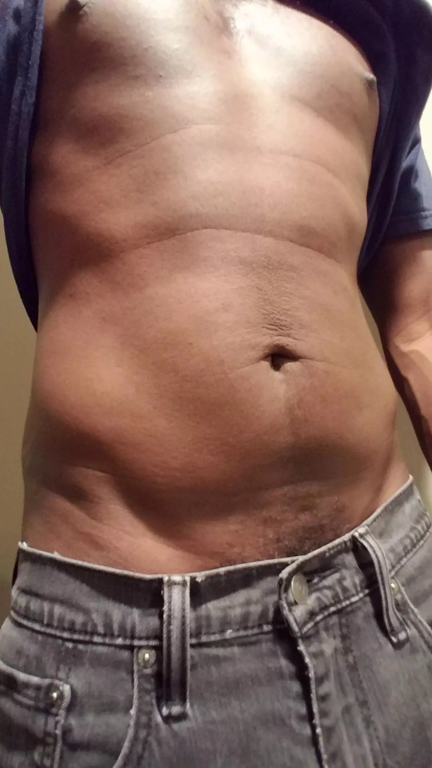 Instead of working, I'm reposting the 1st pic I posted to Reddit