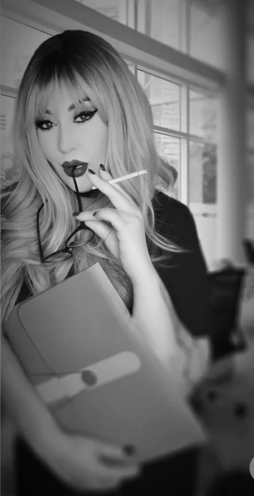 Is it Friday yet? 😌🔥🚬