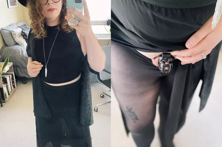 It really just completes the witchy outfit, doesn’t it?