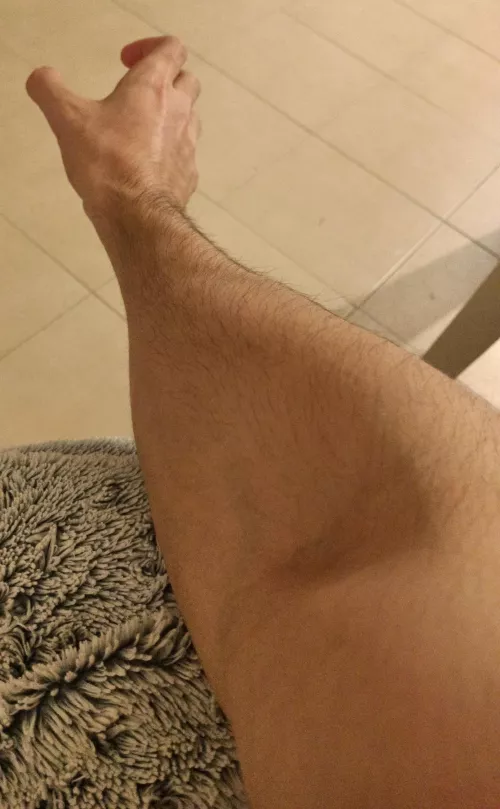 missing a neck to grip...