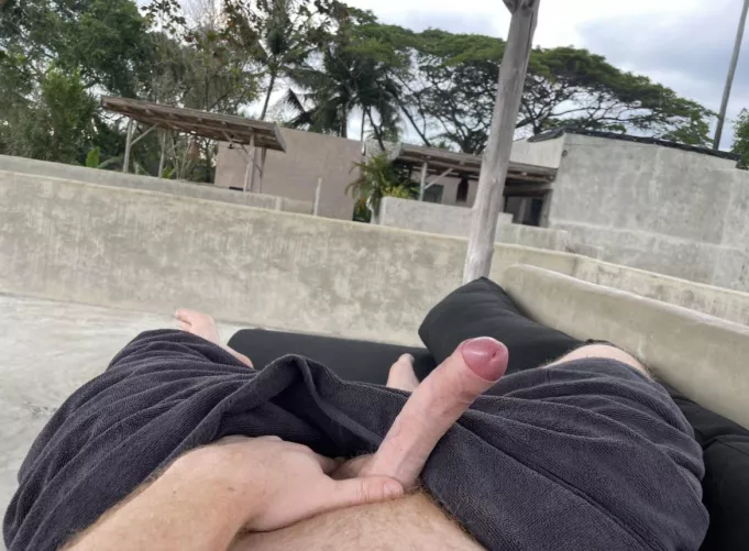 Morning wood on the hotel balcony 🍆 hit me up if you want to chat