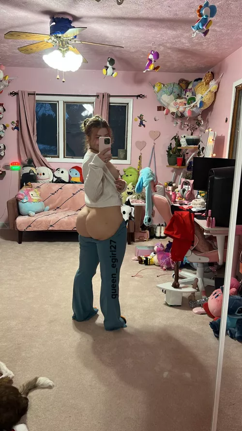 My pants fell down, darn 😅