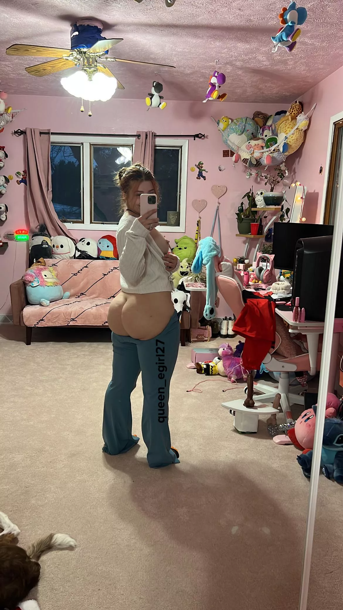 My pants fell down, darn 😅