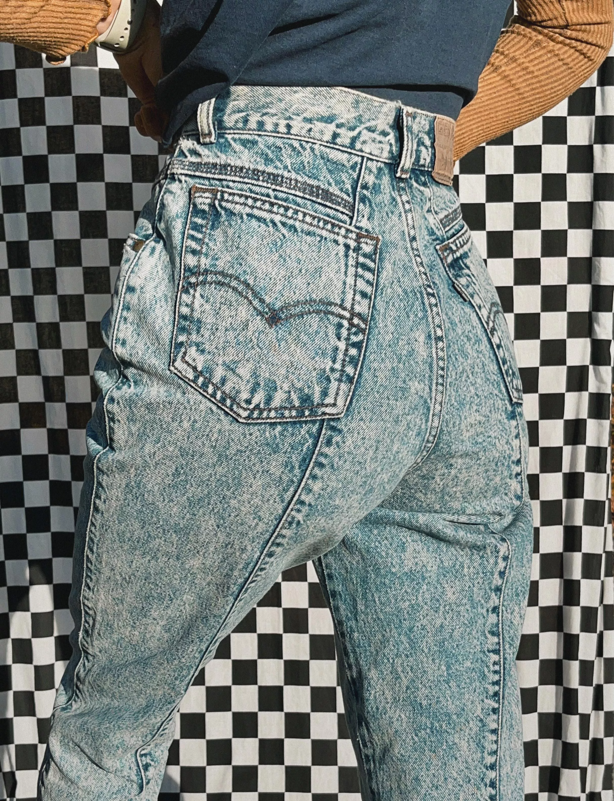 My tooshie in vintage acid wash
