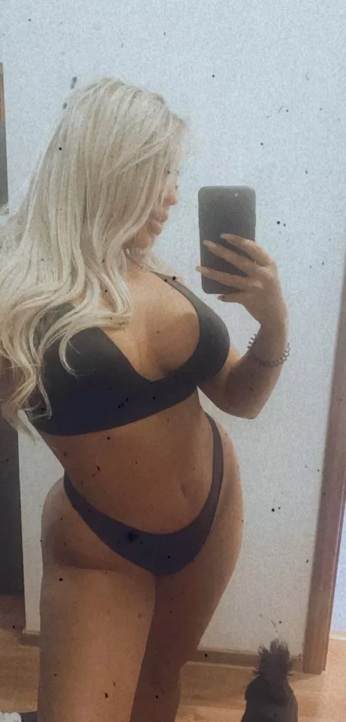 😻Naughty blonde kitty 😼