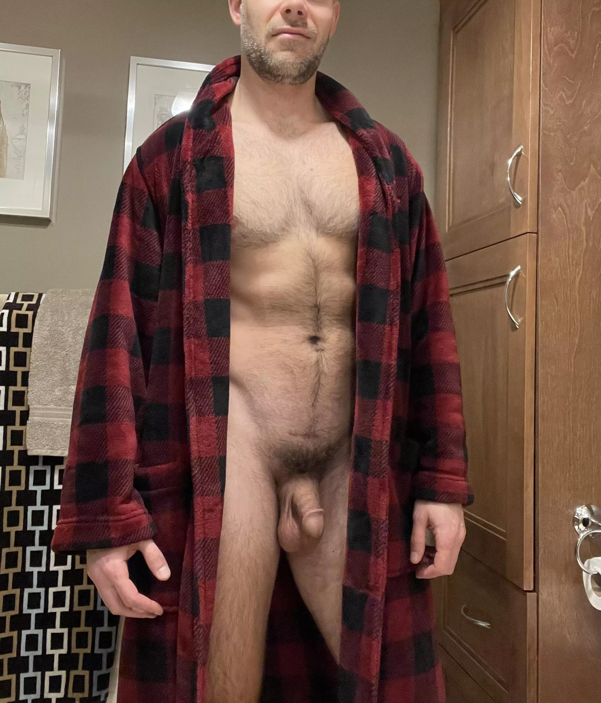 Not everyone is a fan of a dude in a robe, but I find it quite comfortable. What do you think? [38]