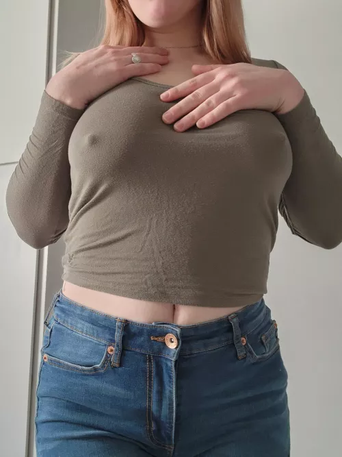 not to bad for a breastfeeding mom of 3😜