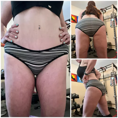 [selling][usa] black and white striped cotton fullback… soaking up all my goodness. All of my panties come with at least 24hr wear, POW pics, workouts (if wanted) and light solo play & vacuum sealed, shipped discretely with tracking. $30