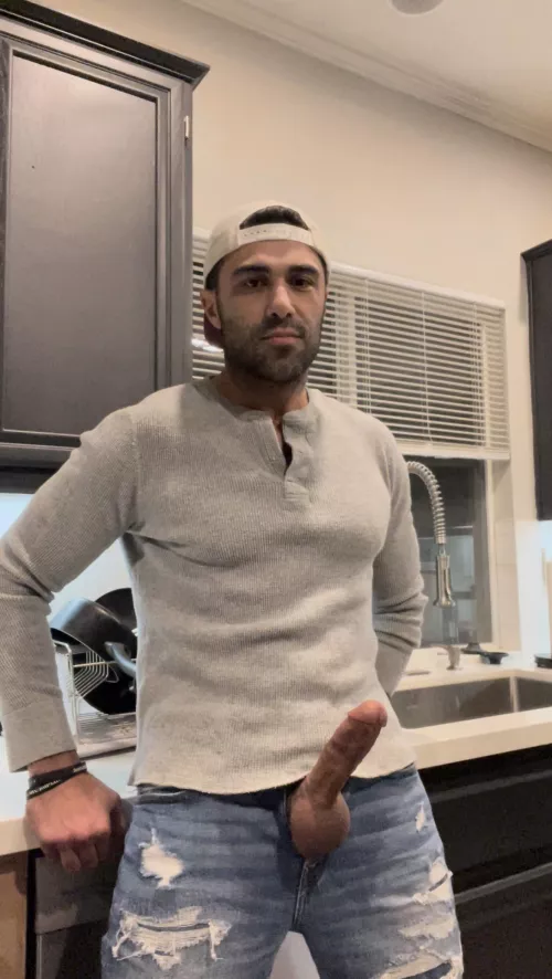 Should i wear my pants like this everywhere?