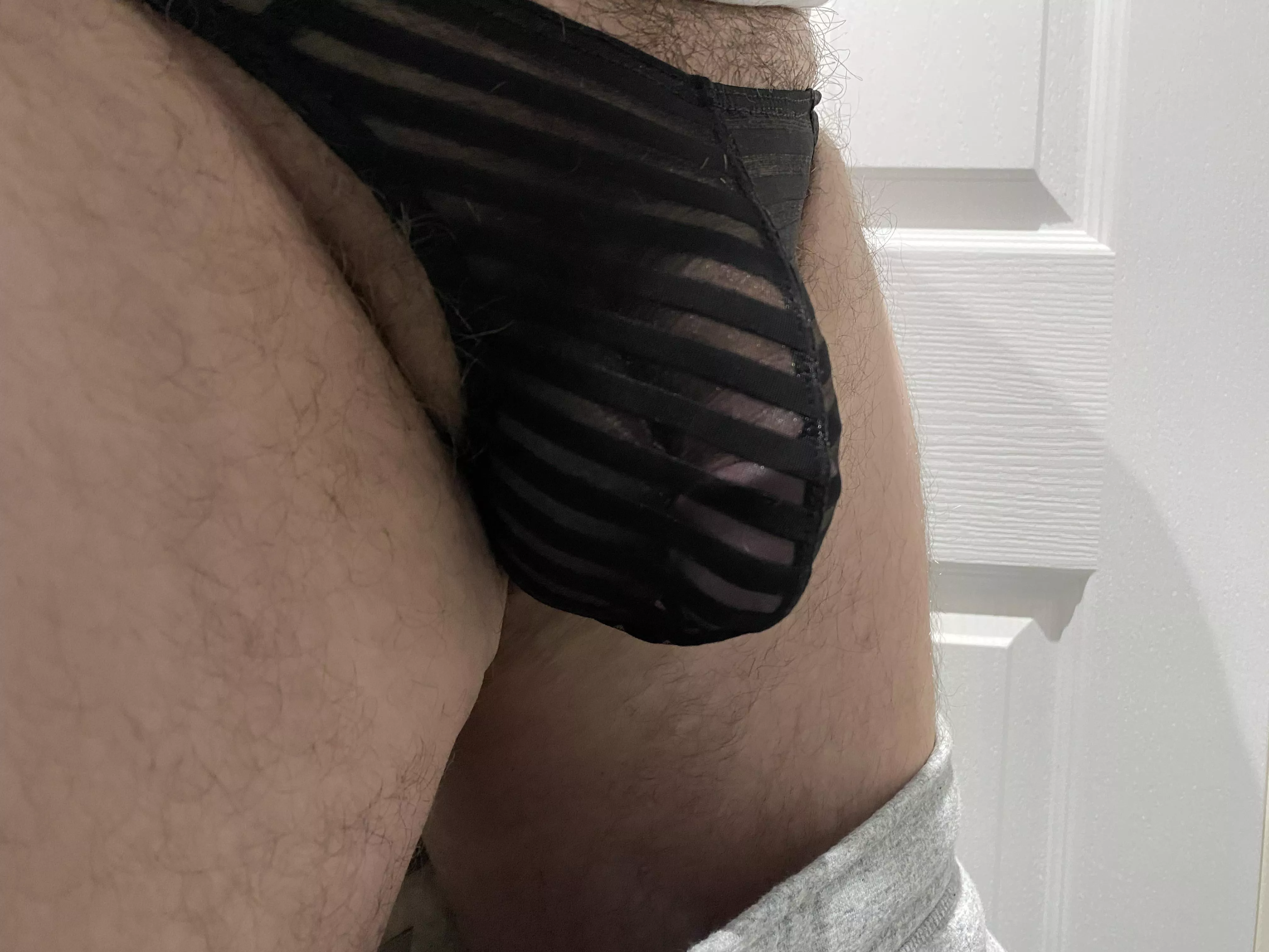 Showing off my bulge with a bit more detail.