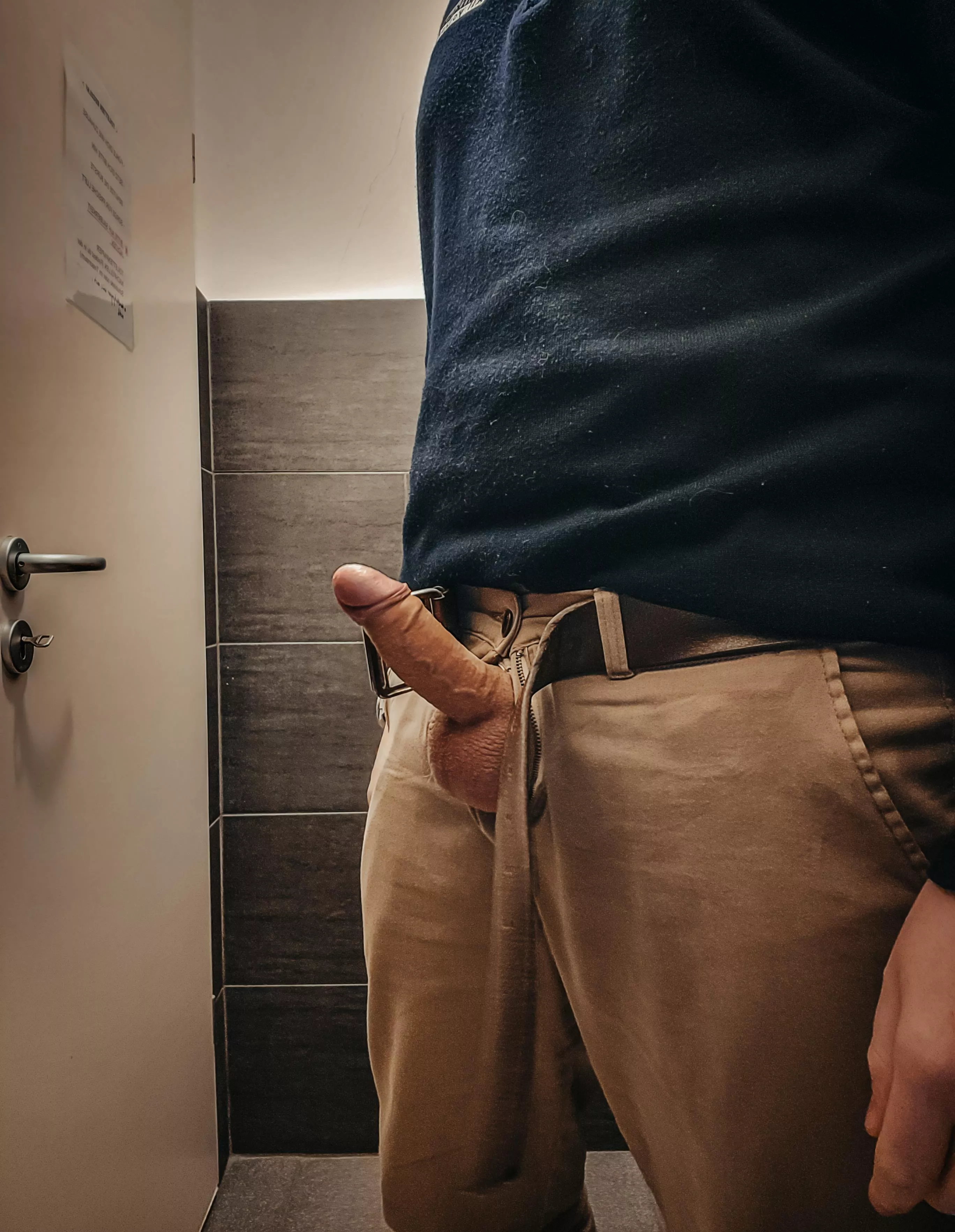Such Horny at work 🤫 what you think ?