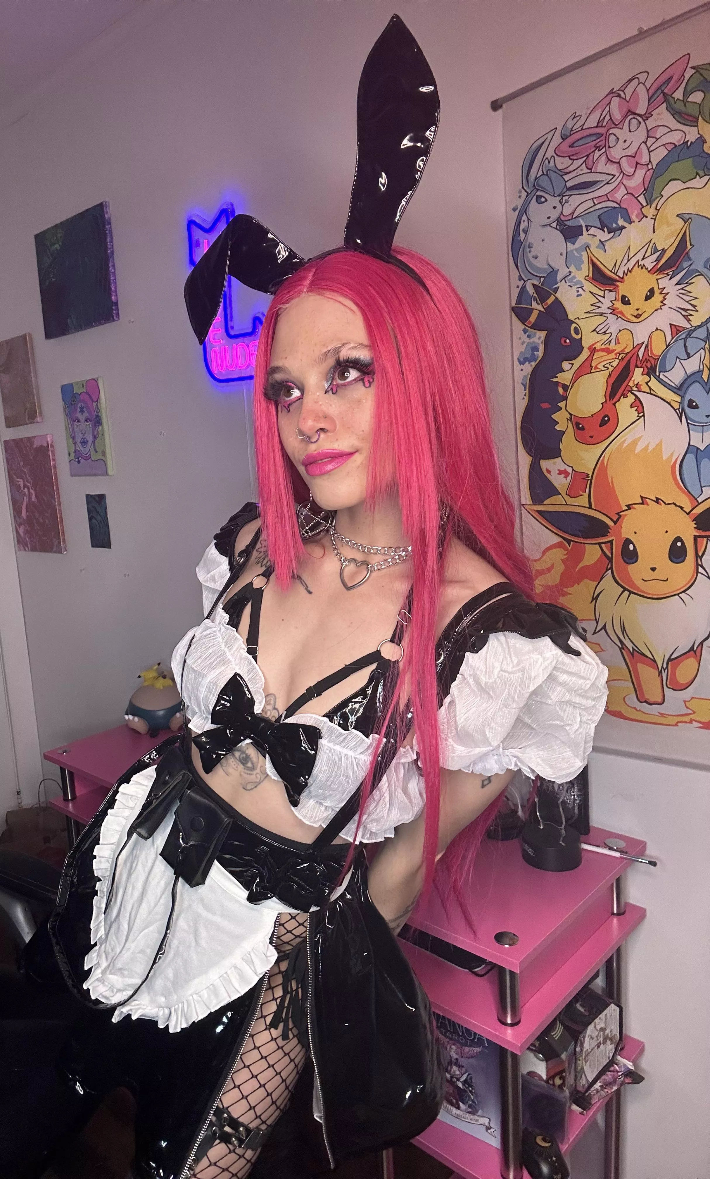 the prettiest chain collar ever⛓️💓