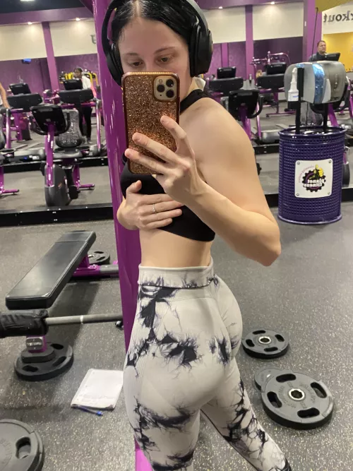 The signiture leggings😛