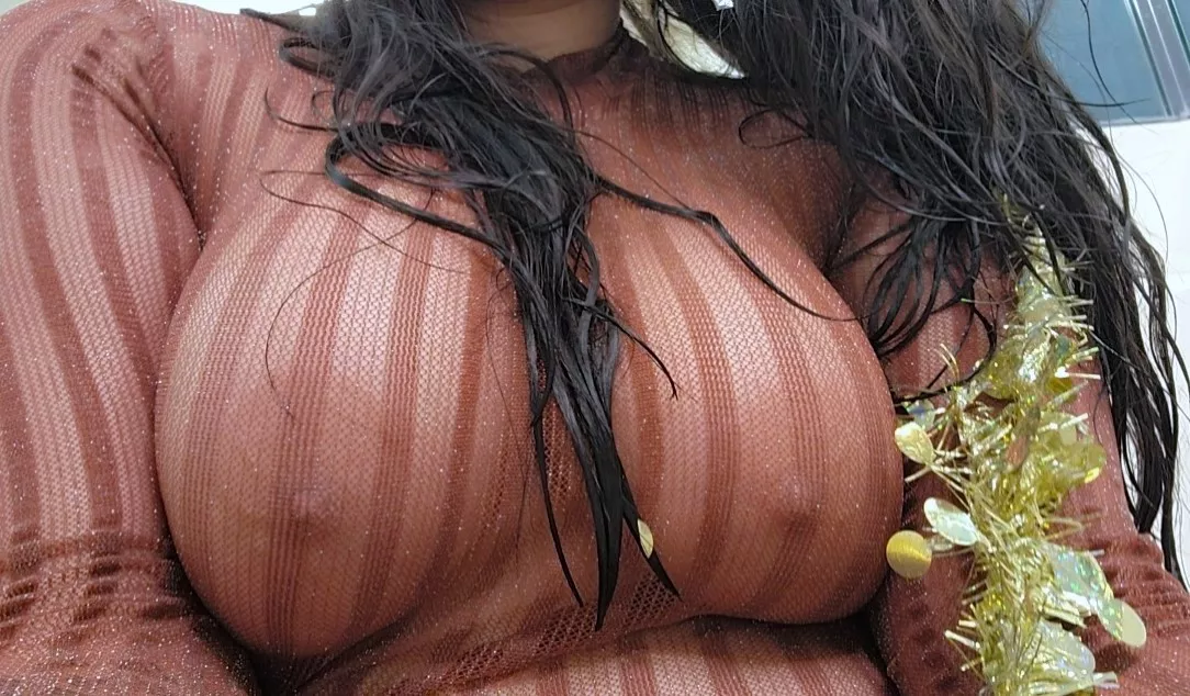 This body suit provides a nice view when wet! 😈💦