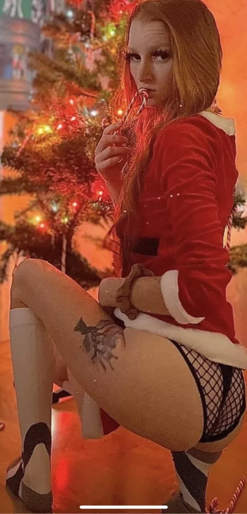 This ginger wants more then a candy cane 😉