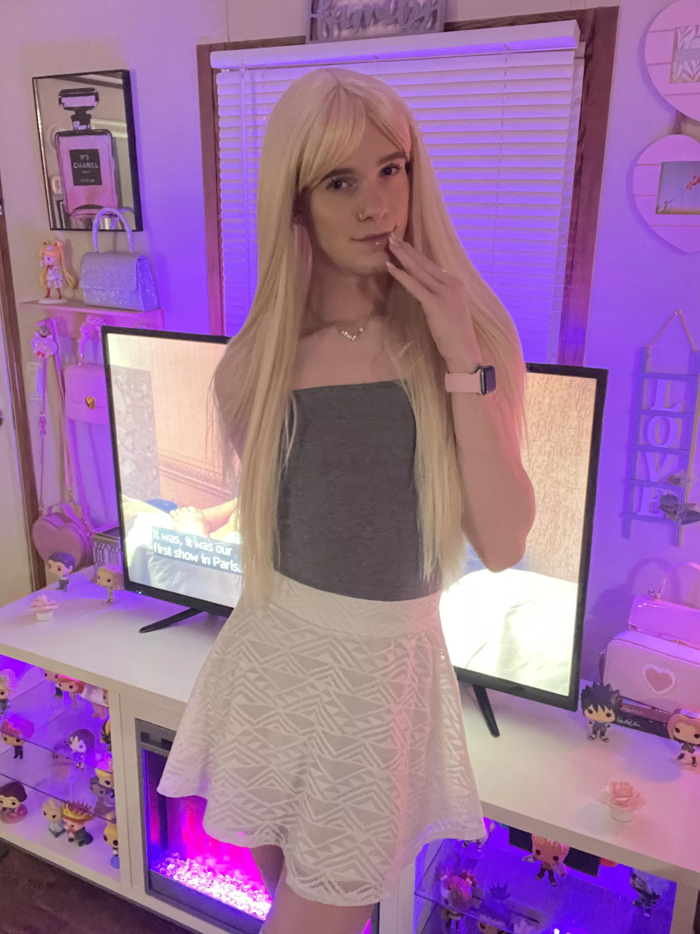 trying on some new outfits 🤍