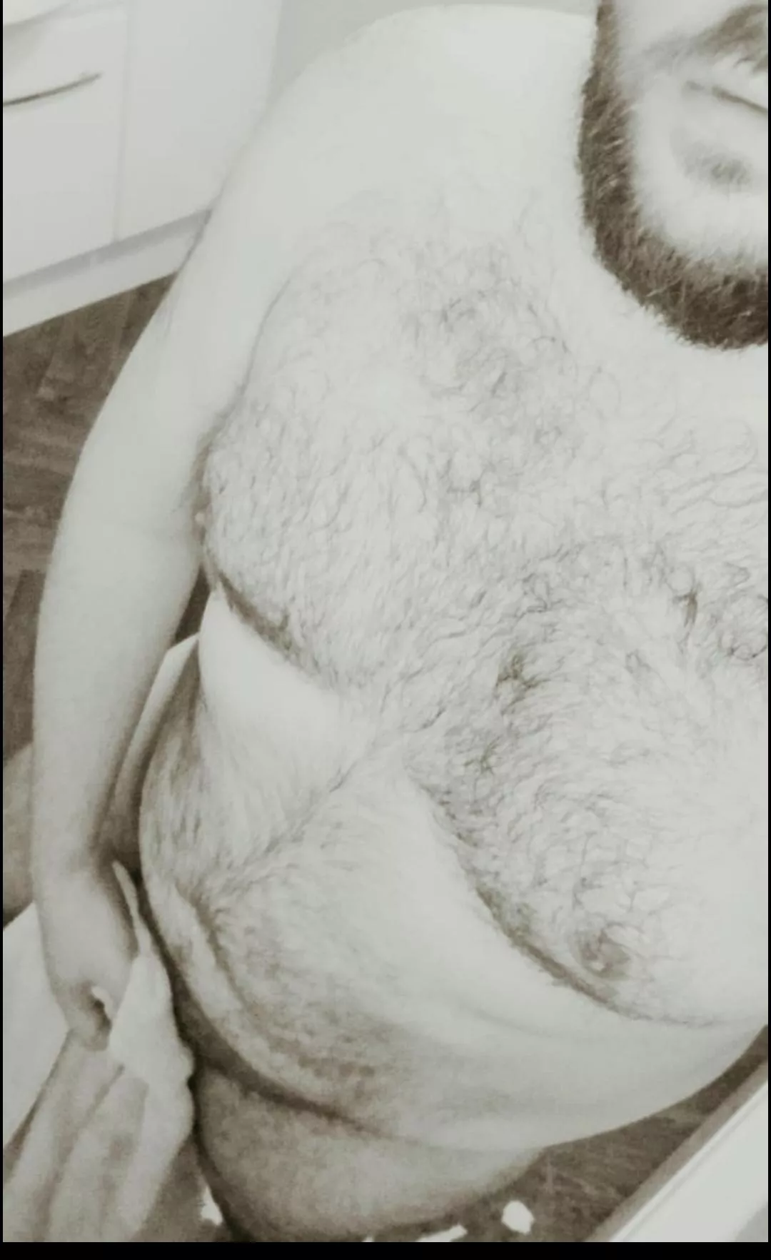 Trying to get confident in my body. Back on the weightlifting 2023.