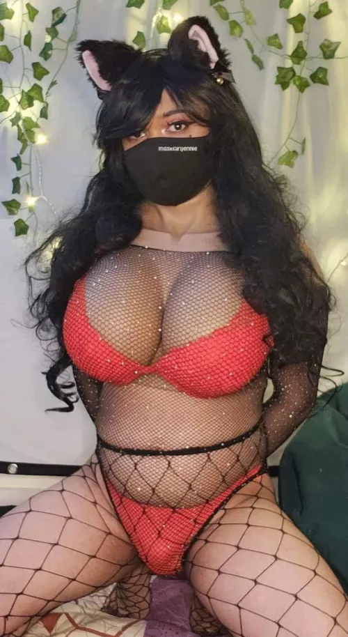 Very out of my comfort zone with an outfit like this XD