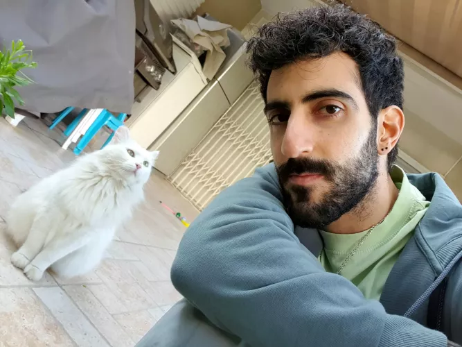 which one of us looks cuter? 😆