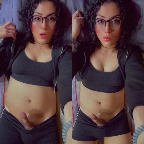 Would you mind caressing your new Tinder match girl’s cock on the first cuddle date? 🤭🥰💘