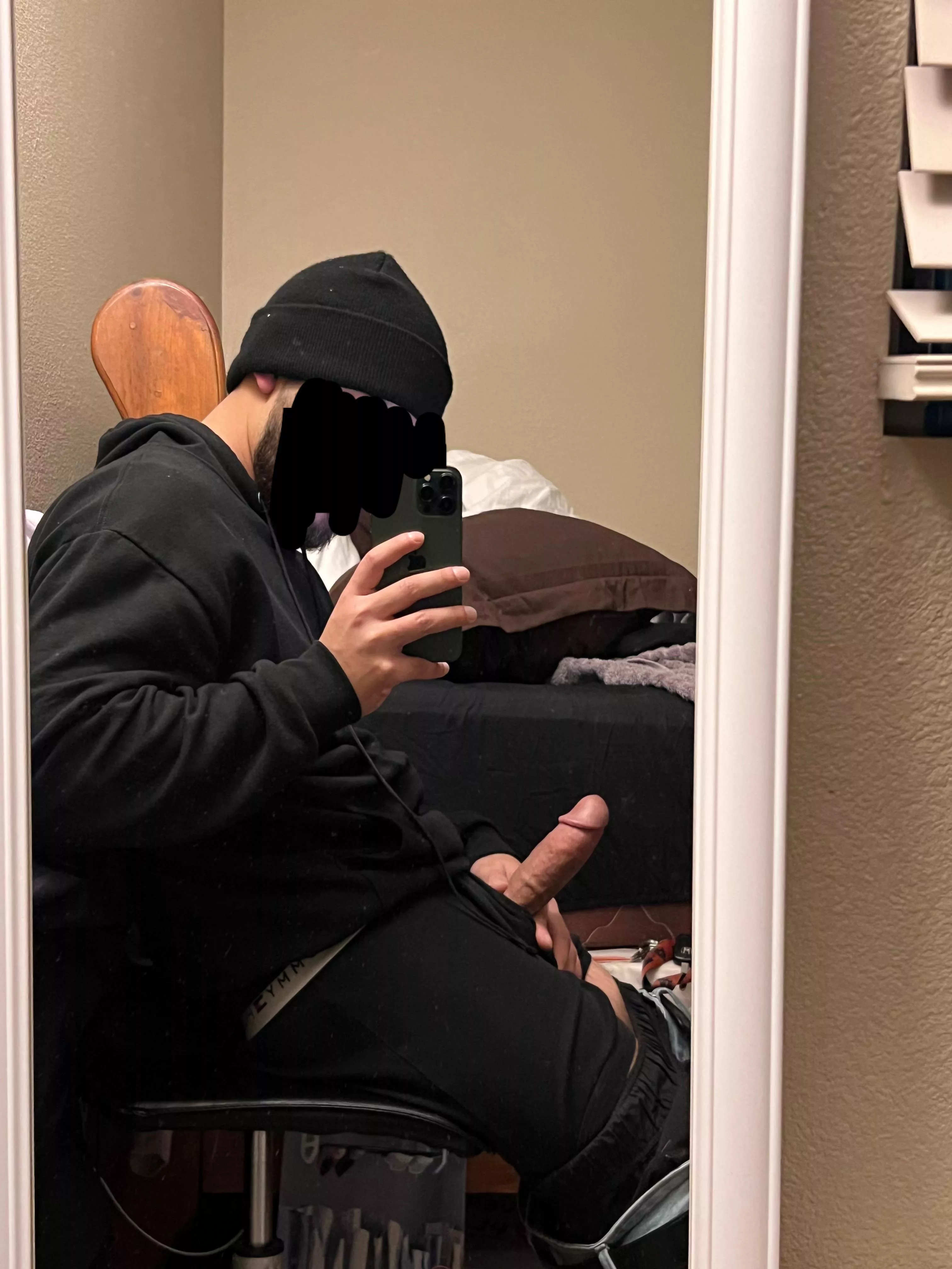 You caught me breaking in, you gonna take a seat?