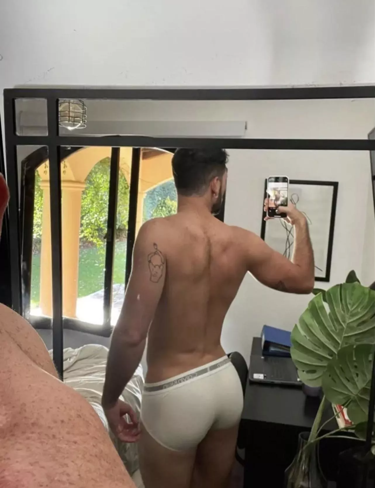 You want to apply? 🍑😈