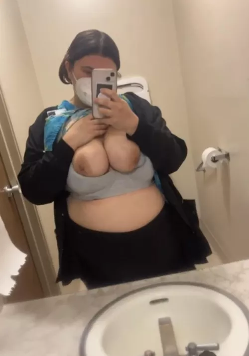 Your man loves when I send him pics like this while I’m at work